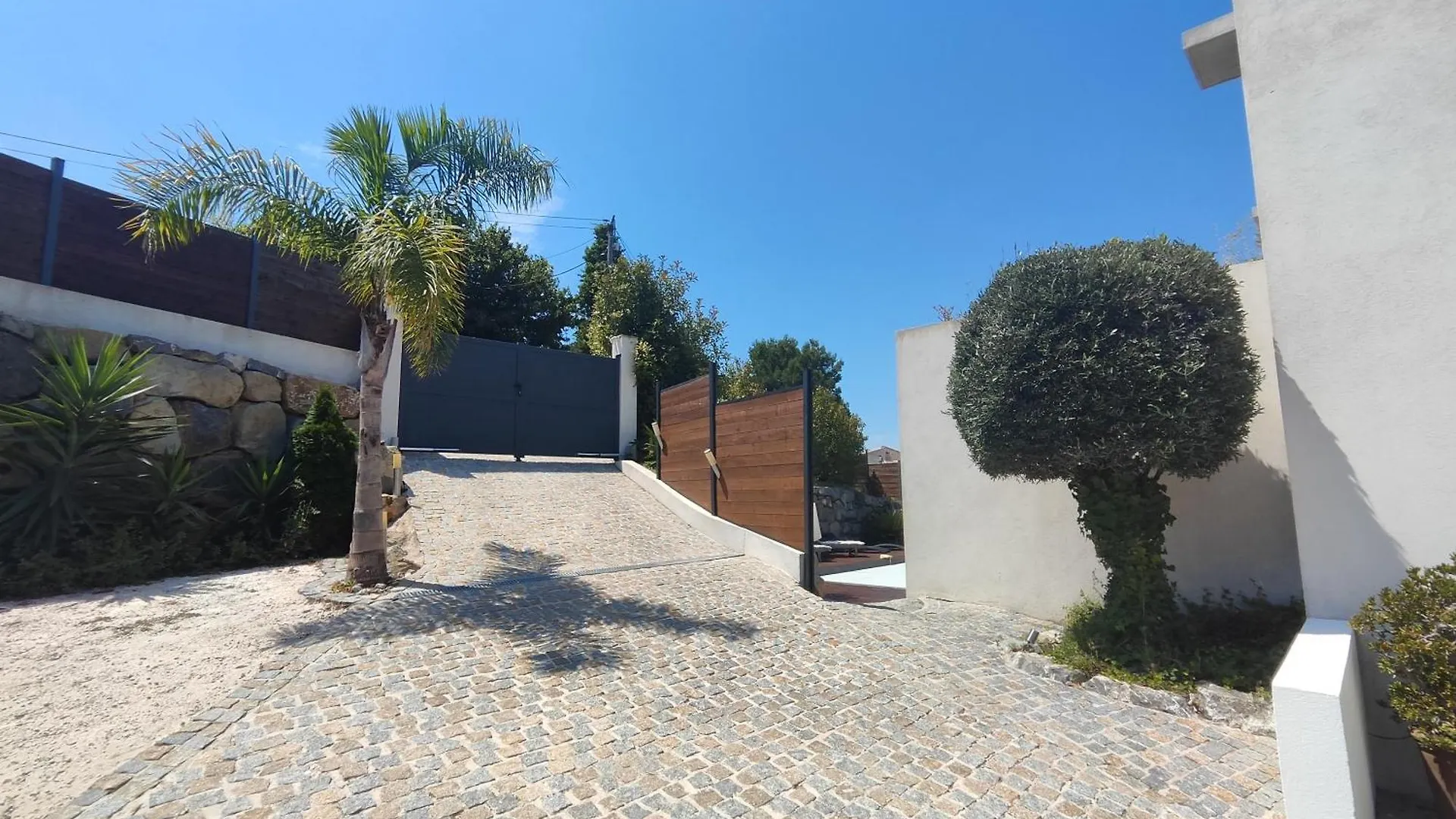 Villa Moderne Piscine Jacuzzi Nice 0*,  France